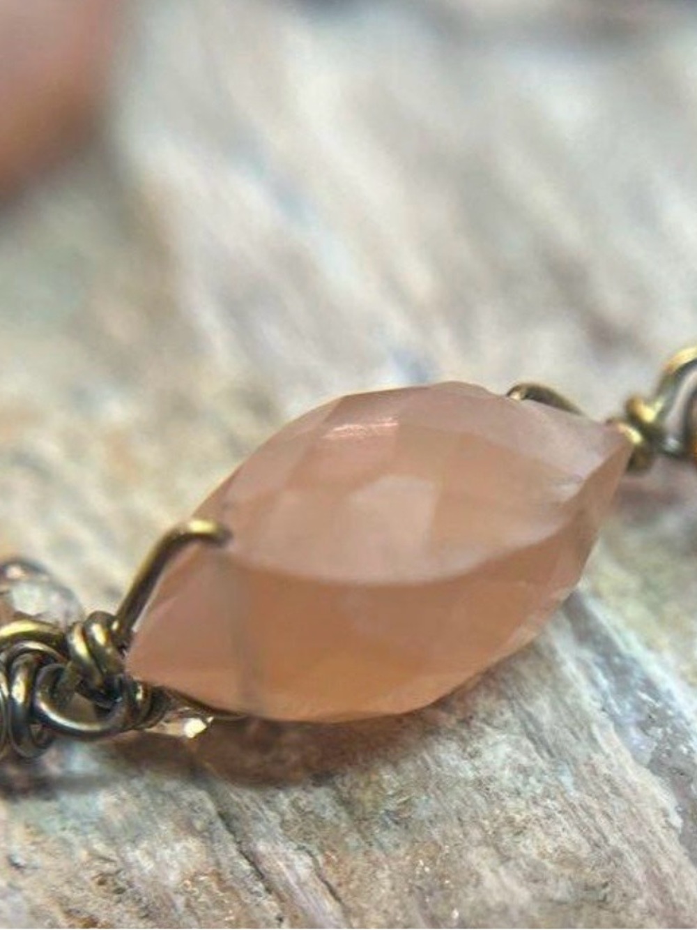 Chan Luu 925 NWT Vermeil Peach Moonstone Bead Drop Dangle Hook On Earrings 1.6g - Picture 8 of 13